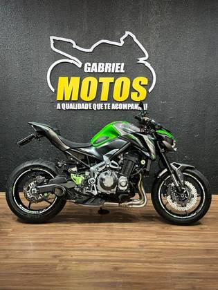 KAWASAKI Z900 